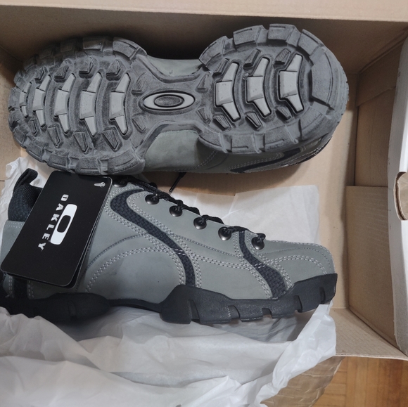 Oakley Flak 1 - Picture 2 of 3